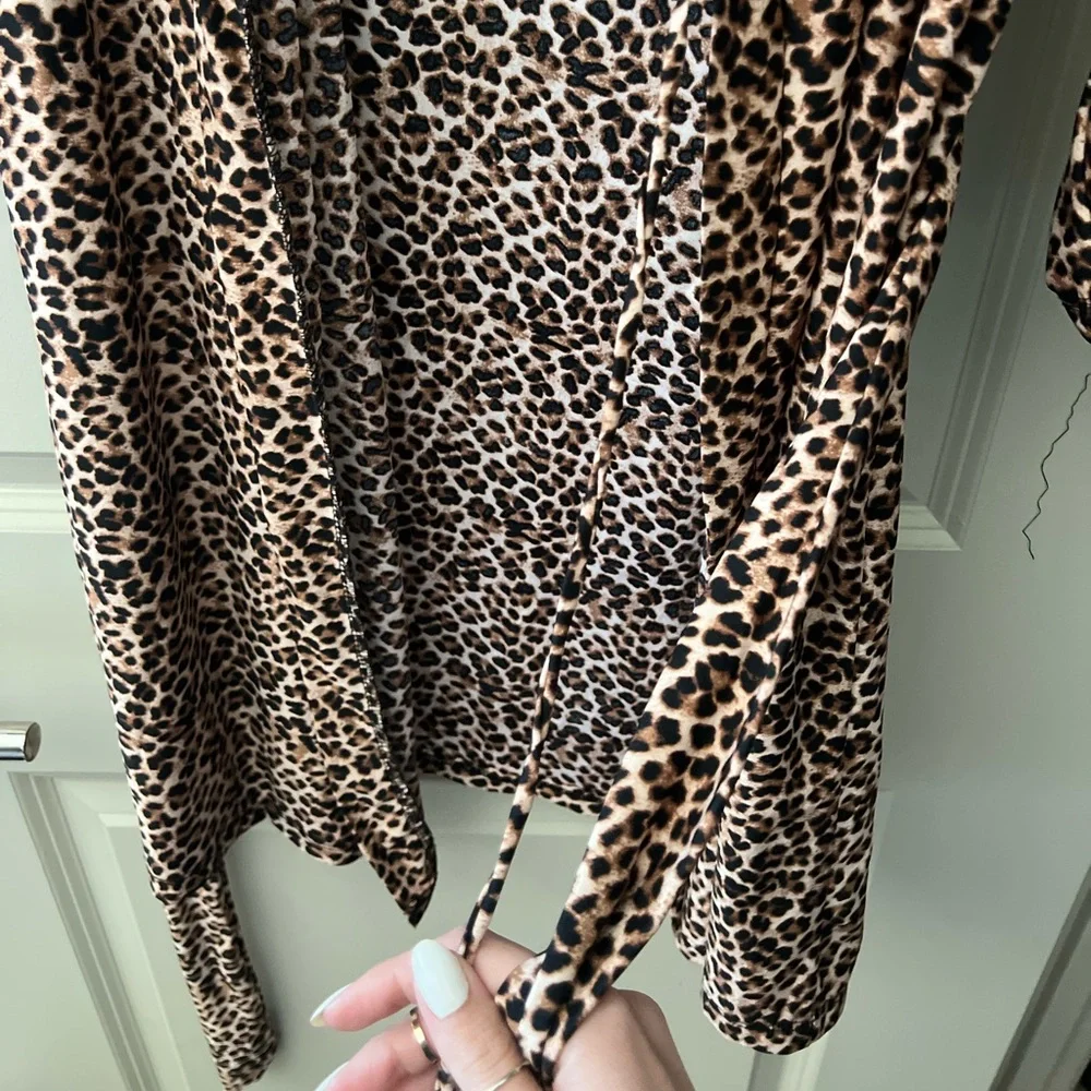 Rene Rofe Sleepwear Leopard Cheetah Print Robe Bathrobe - Picture 5 of 6